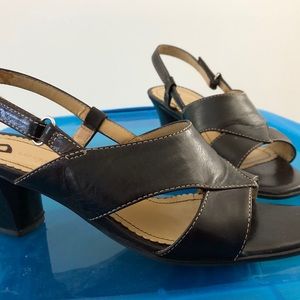 Liz, Claiborne flex sandals, with heel.